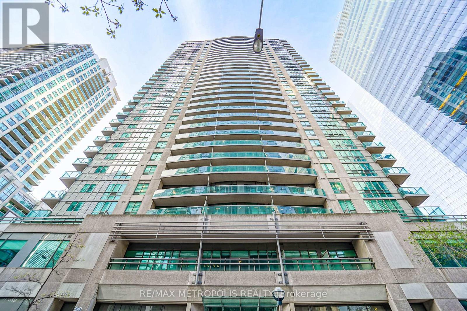 3602 - 30 Grand Trunk Crescent, Toronto, Ontario  M5J 3A4 - Photo 17 - C12552852