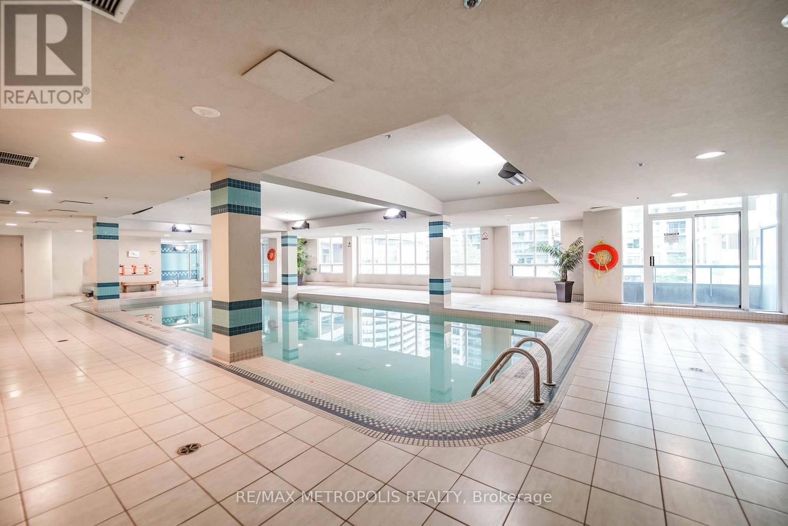 3602 - 30 Grand Trunk Crescent, Toronto, Ontario  M5J 3A4 - Photo 6 - C12552852