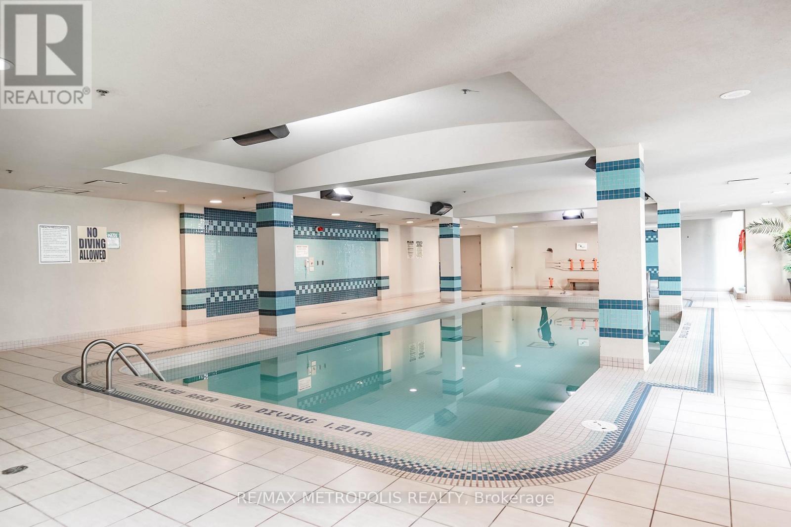 3602 - 30 Grand Trunk Crescent, Toronto, Ontario  M5J 3A4 - Photo 8 - C12552852