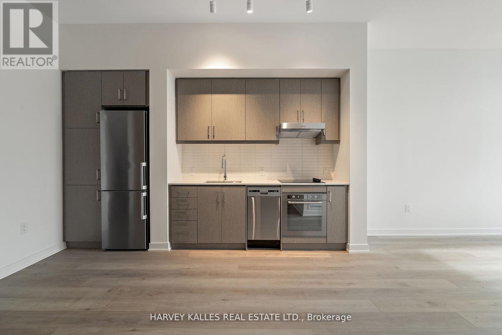 616 - 9 Tecumseth Street, Toronto, Ontario  M5V 0S5 - Photo 3 - C12552888