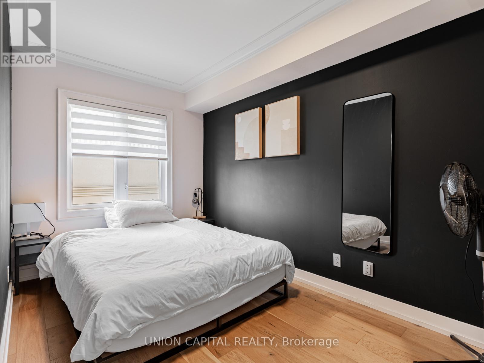 Th3 - 60 Carr Street, Toronto, Ontario  M5T 1B7 - Photo 16 - C12552898