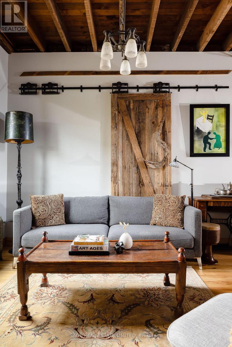 Main/upper - 927 Bathurst Street, Toronto, Ontario  M5R 3G4 - Photo 5 - C12552902