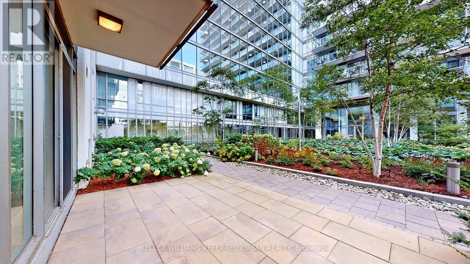 101 - 90 Stadium Road, Toronto, Ontario  M5V 3W5 - Photo 16 - C12552936