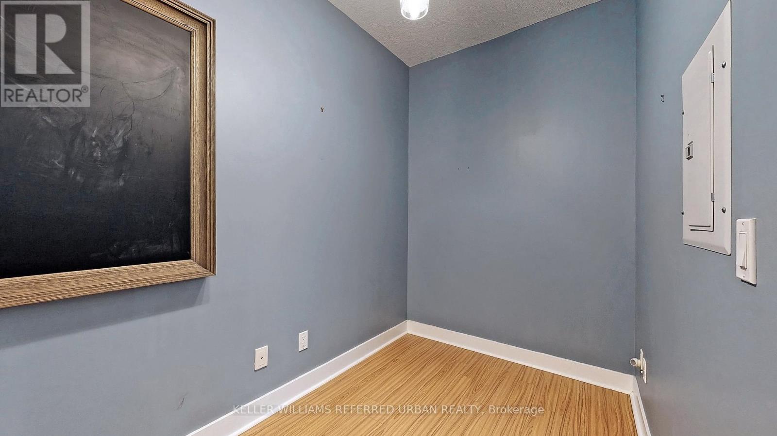 101 - 90 Stadium Road, Toronto, Ontario  M5V 3W5 - Photo 8 - C12552936