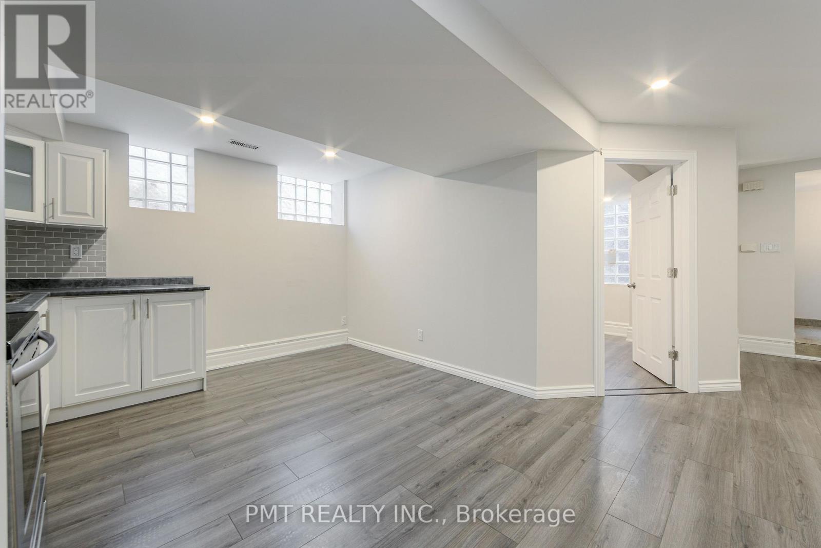 Lower - 1273 Pape Avenue, Toronto, Ontario  M4K 3W9 - Photo 17 - E12552808