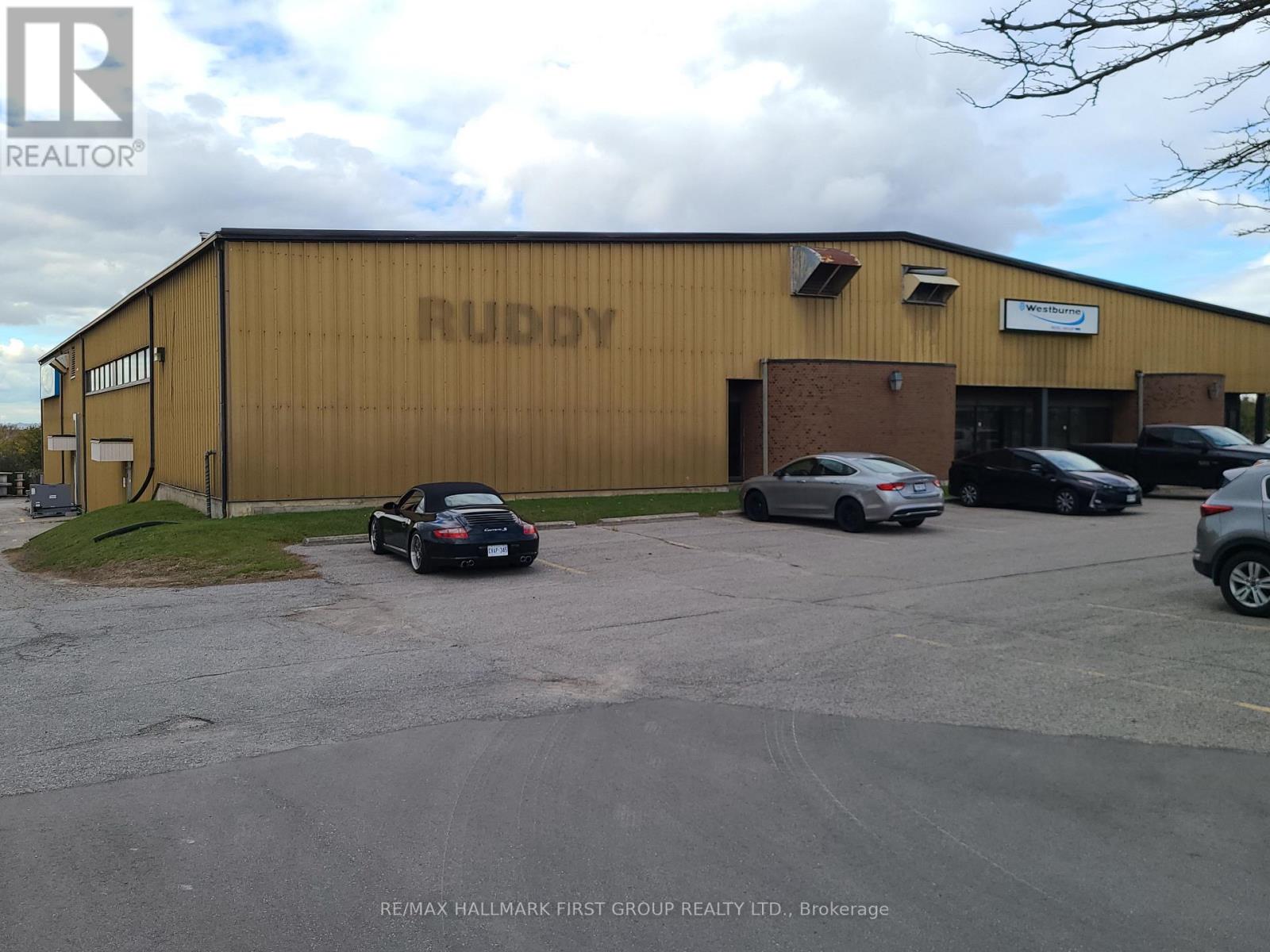 #4 - 600 Thornton Road S, Oshawa, Ontario  L1J 6W7 - Photo 2 - E12552878