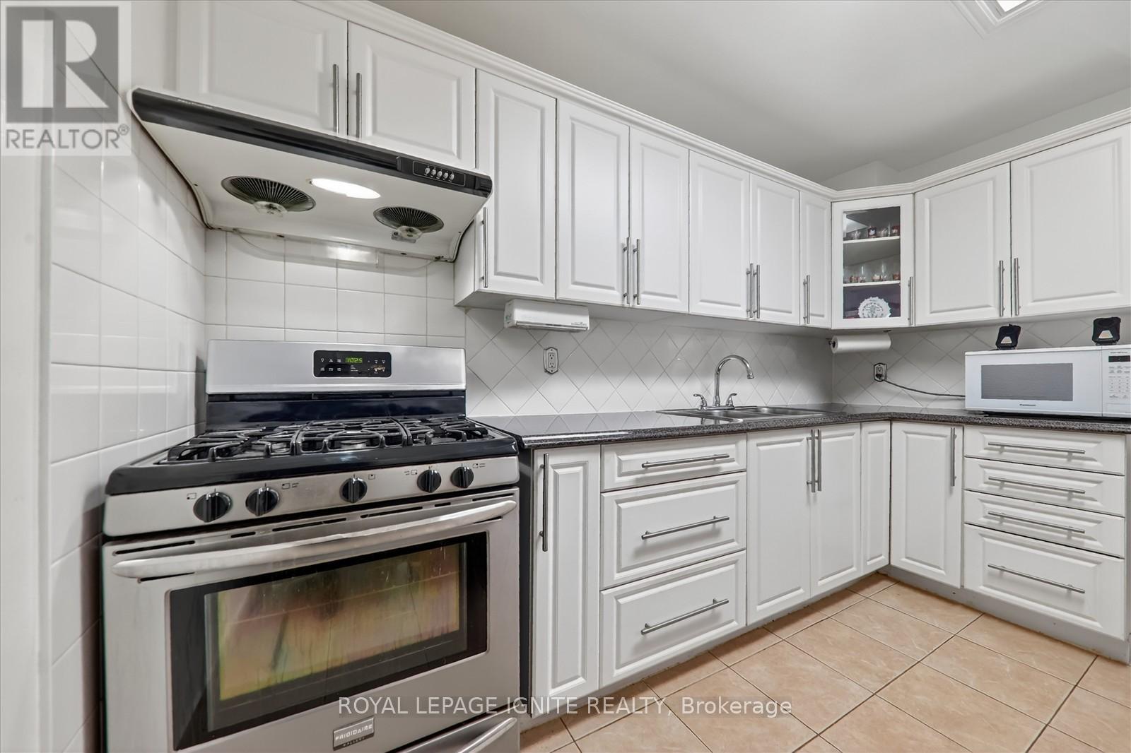 36 Goskin Court, Toronto, Ontario  M1B 1J3 - Photo 10 - E12552960