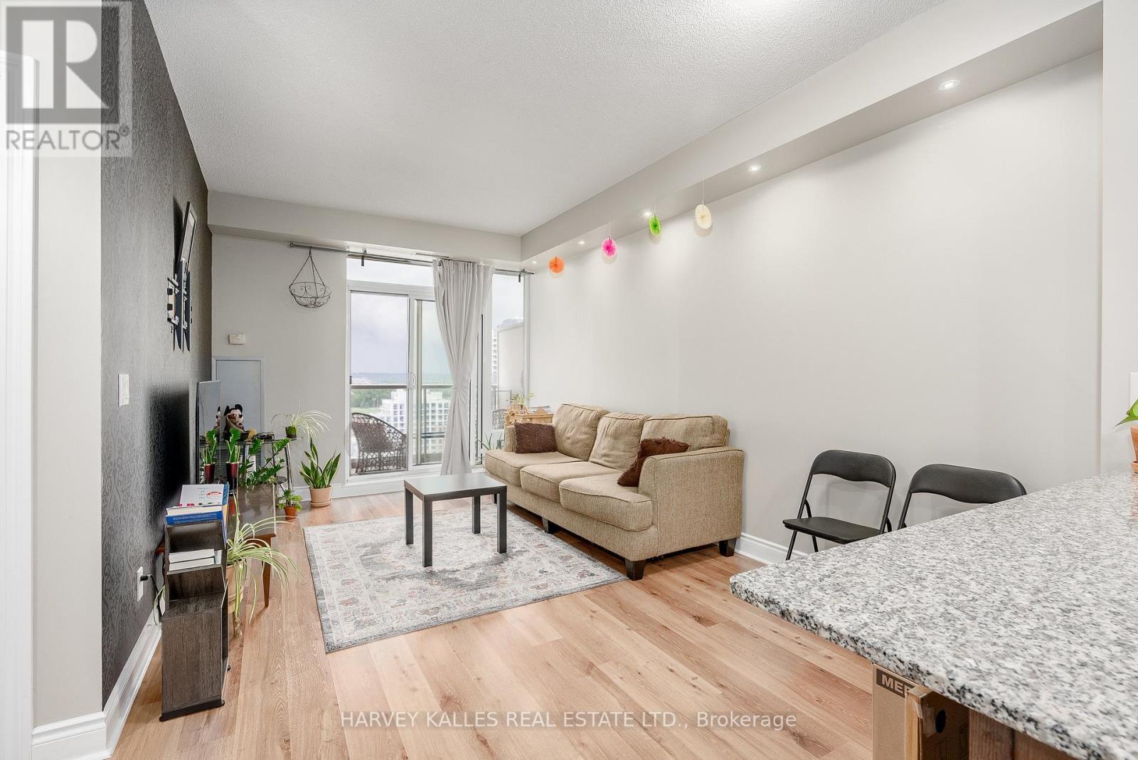 1906 - 7 North Park Road, Vaughan, Ontario  L4J 0C9 - Photo 4 - N12552792