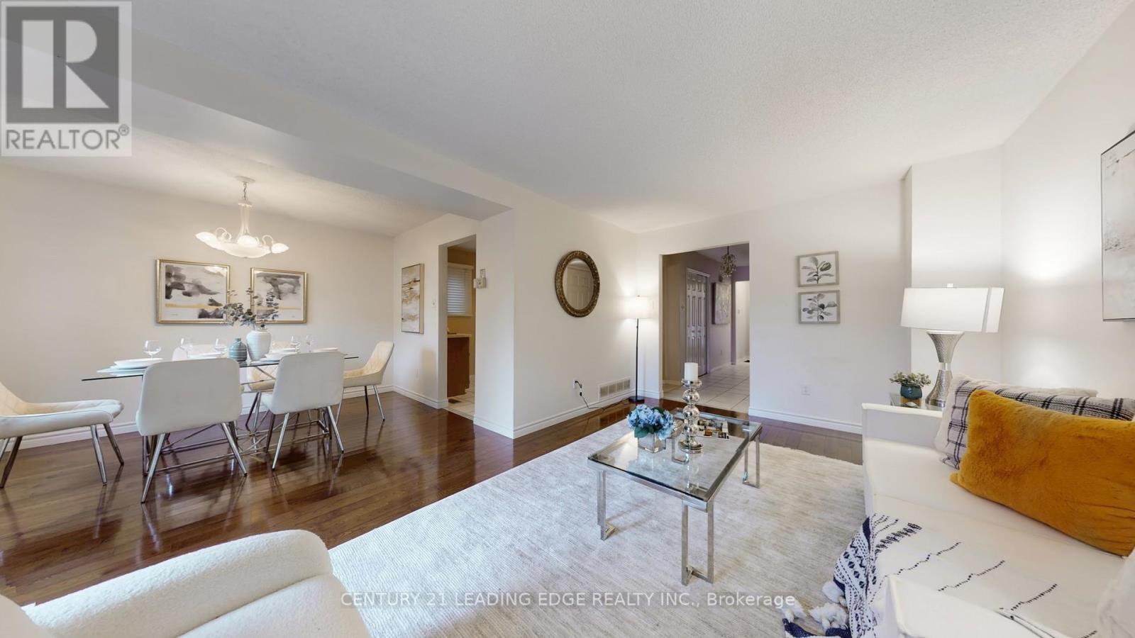 6 Adrian Crescent, Markham, Ontario  L3P 6Z7 - Photo 8 - N12552804