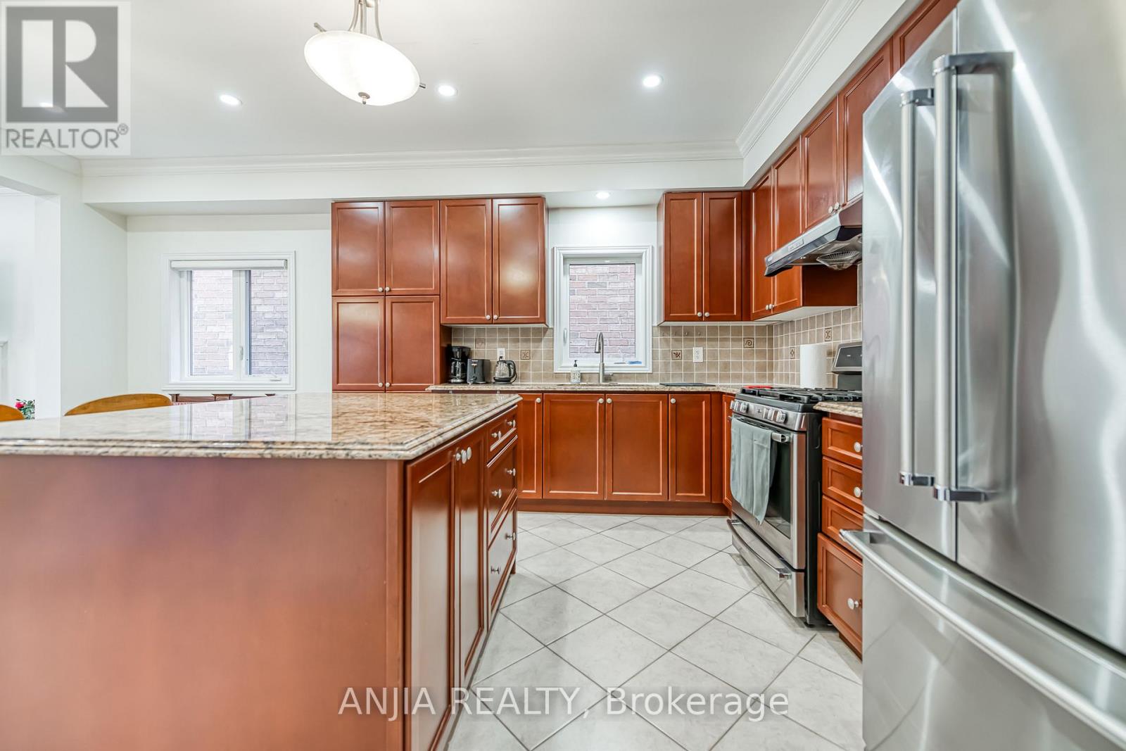 103 Shady Oaks Avenue, Markham, Ontario L6B 0P5 - Photo 11 - N12552868