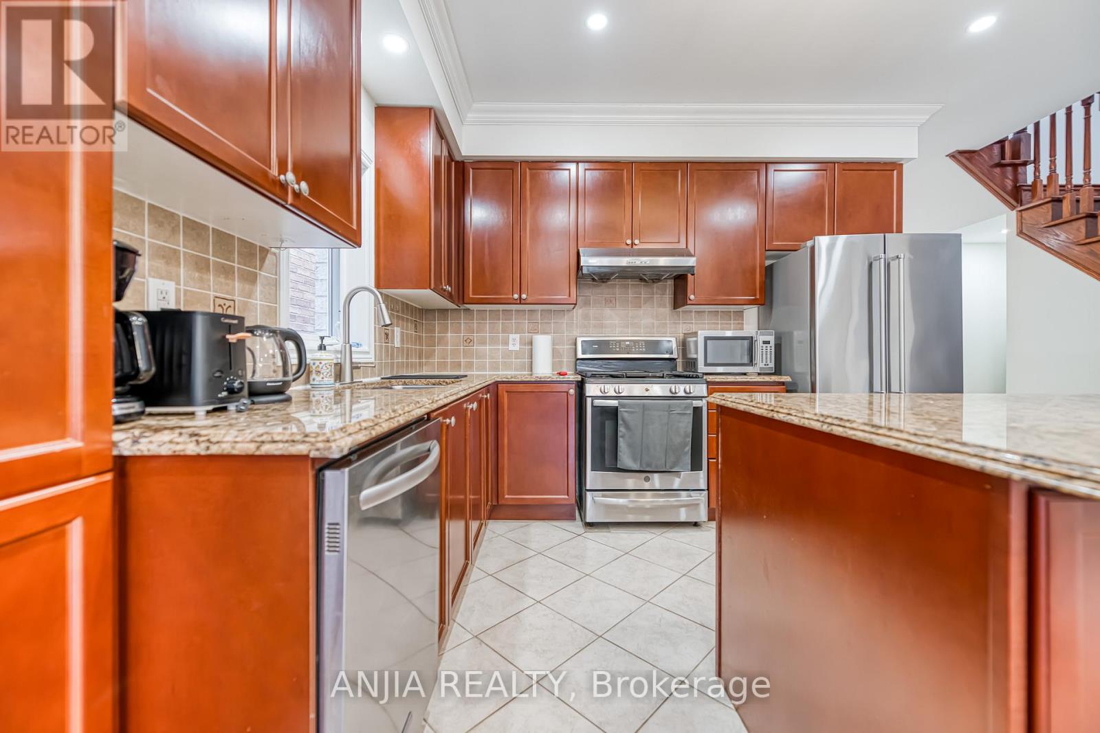 103 Shady Oaks Avenue, Markham, Ontario L6B 0P5 - Photo 16 - N12552868