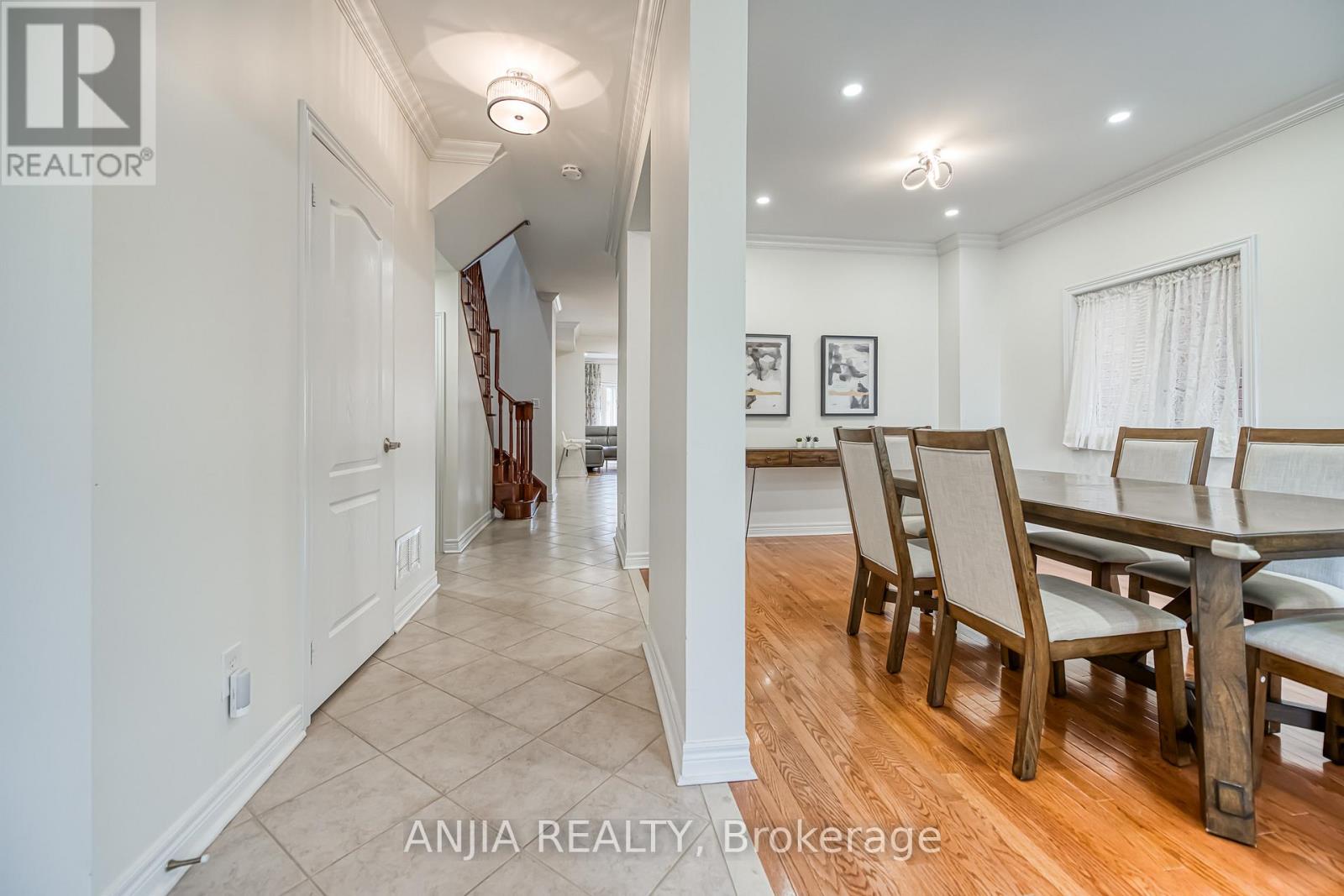 103 Shady Oaks Avenue, Markham, Ontario L6B 0P5 - Photo 3 - N12552868