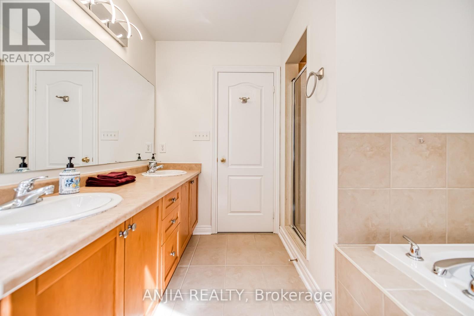 103 Shady Oaks Avenue, Markham, Ontario L6B 0P5 - Photo 34 - N12552868