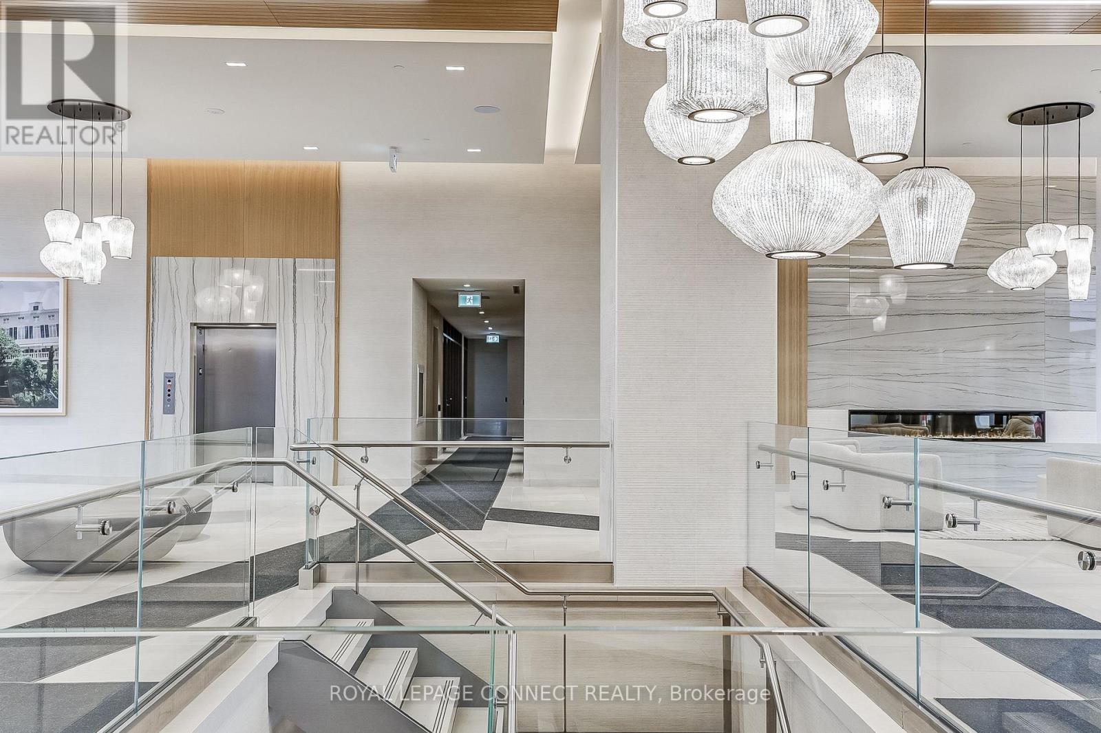 419 - 8960 Jane Street, Vaughan, Ontario L4K 0N9 - Photo 2 - N12552894