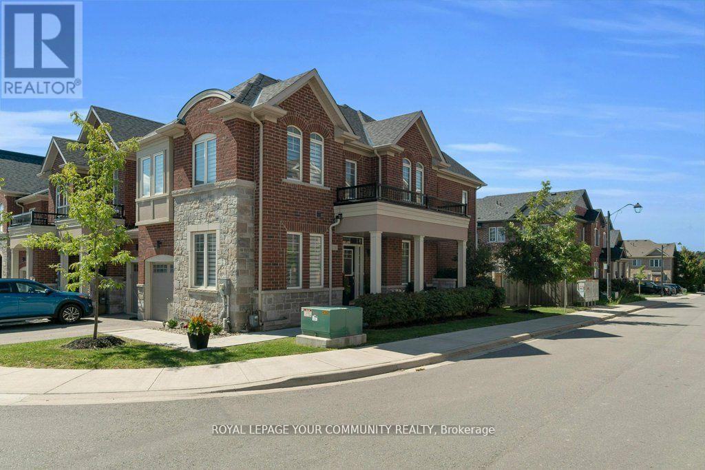 258 HARDING PARK STREET, Newmarket, Ontario