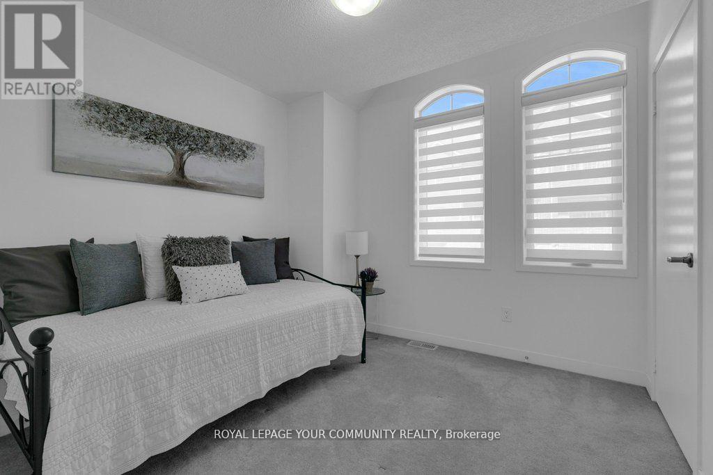 258 Harding Park Street, Newmarket, Ontario  L3Y 0E1 - Photo 29 - N12552954