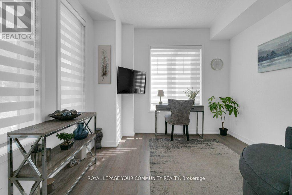 258 Harding Park Street, Newmarket, Ontario  L3Y 0E1 - Photo 5 - N12552954