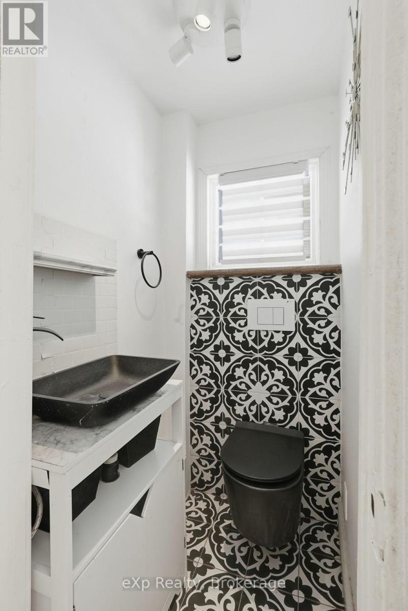 680 11th Street W, Owen Sound, Ontario  N4K 3T3 - Photo 15 - X12552990