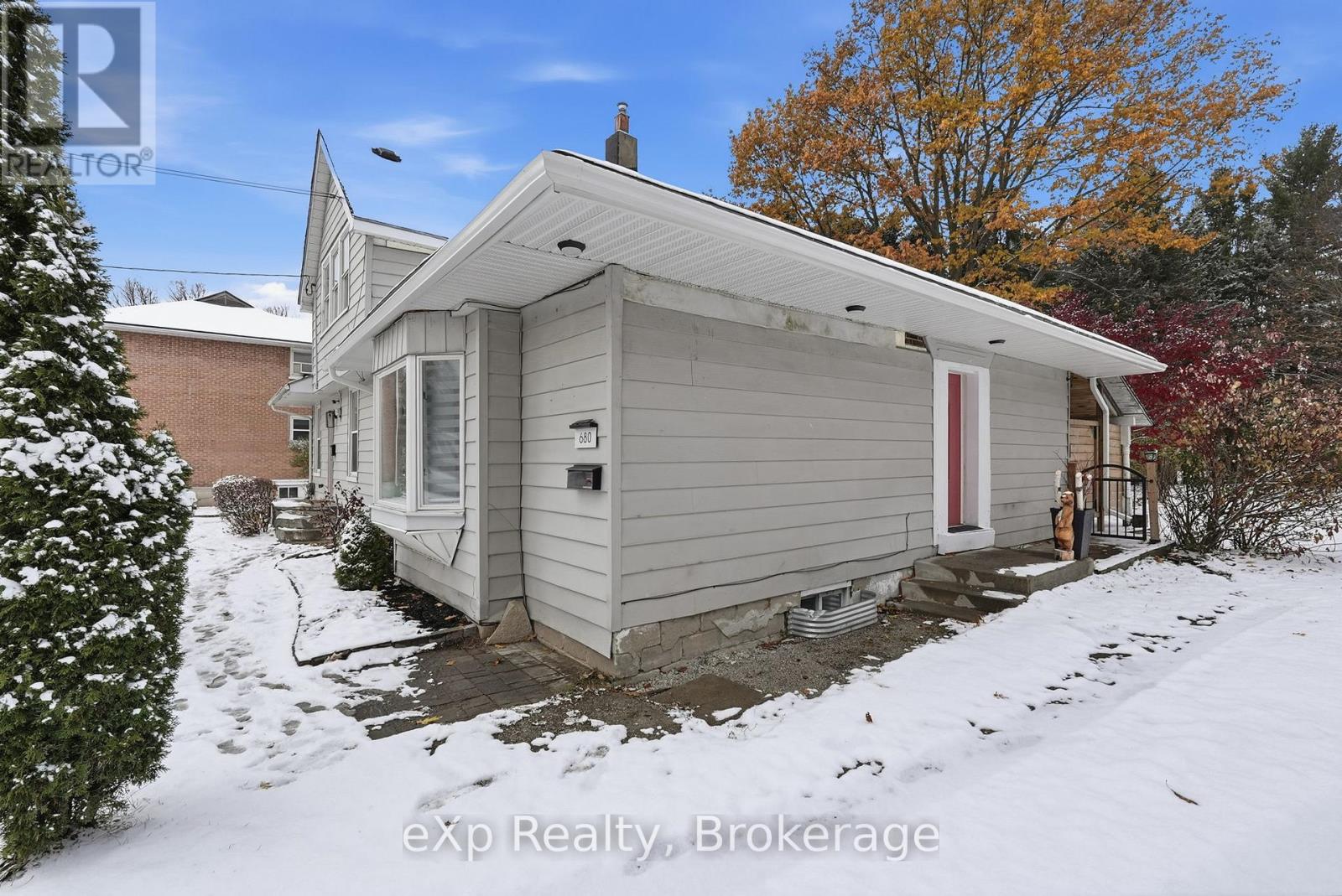 680 11th Street W, Owen Sound, Ontario  N4K 3T3 - Photo 5 - X12552990