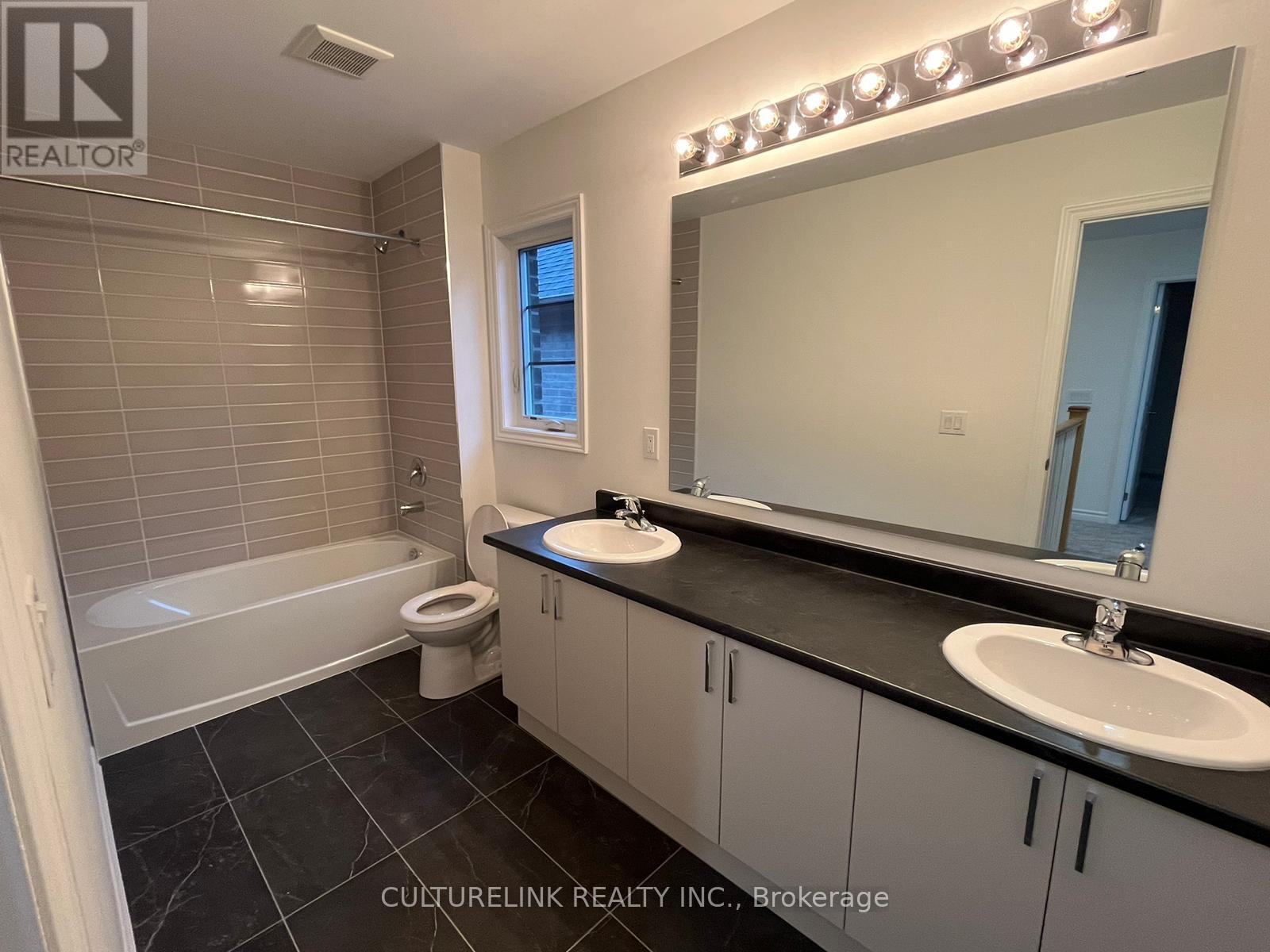 10 Sassafras Road, Springwater, Ontario  L9X 2C6 - Photo 16 - S12552768