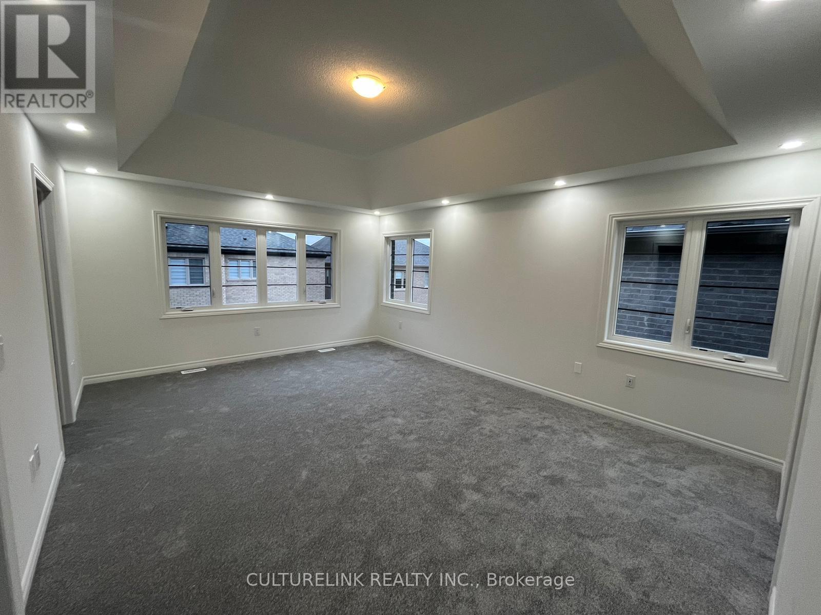 10 Sassafras Road, Springwater, Ontario  L9X 2C6 - Photo 7 - S12552768