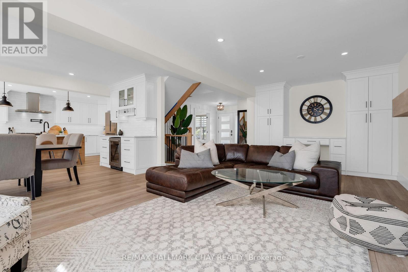 3 Heatherwood Drive, Springwater, Ontario  L9X 0N4 - Photo 5 - S12552934