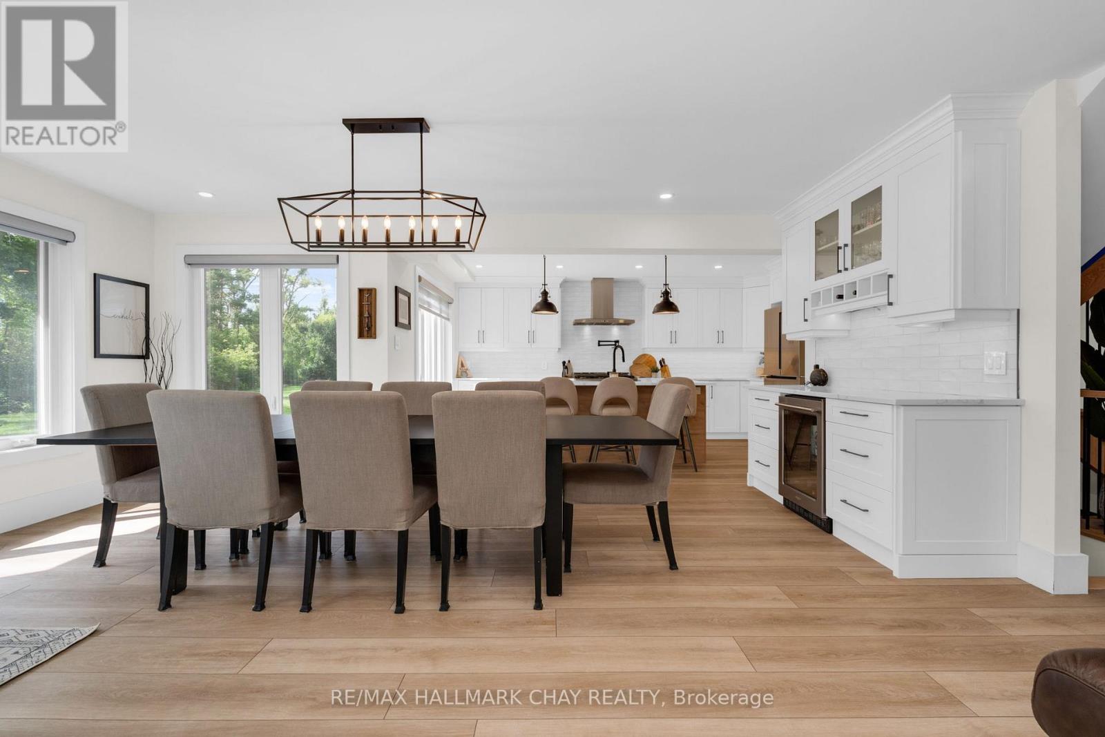 3 Heatherwood Drive, Springwater, Ontario  L9X 0N4 - Photo 7 - S12552934