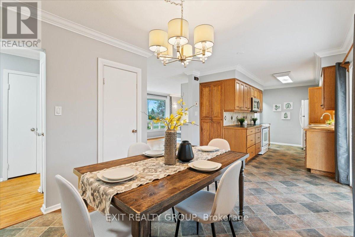 40 Hartsmere Road, Quinte West, Ontario K8V 5P4 - Photo 14 - X12553010