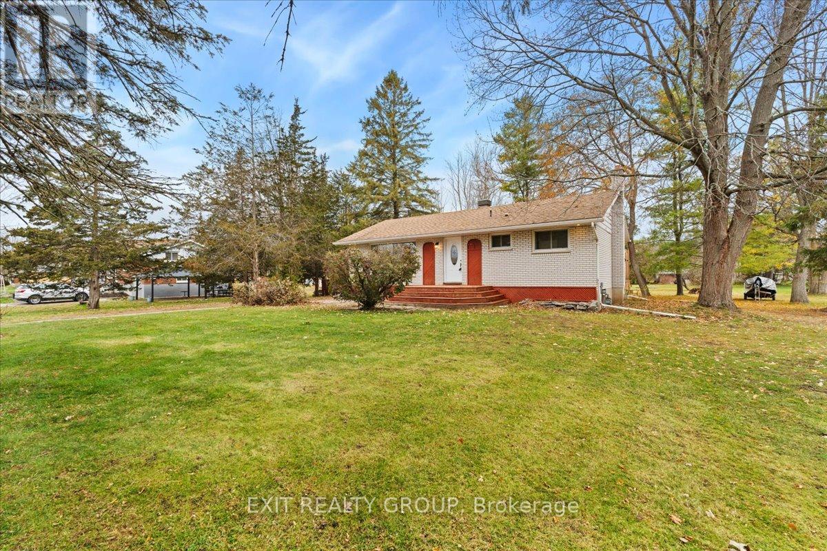 40 Hartsmere Road, Quinte West, Ontario K8V 5P4 - Photo 4 - X12553010