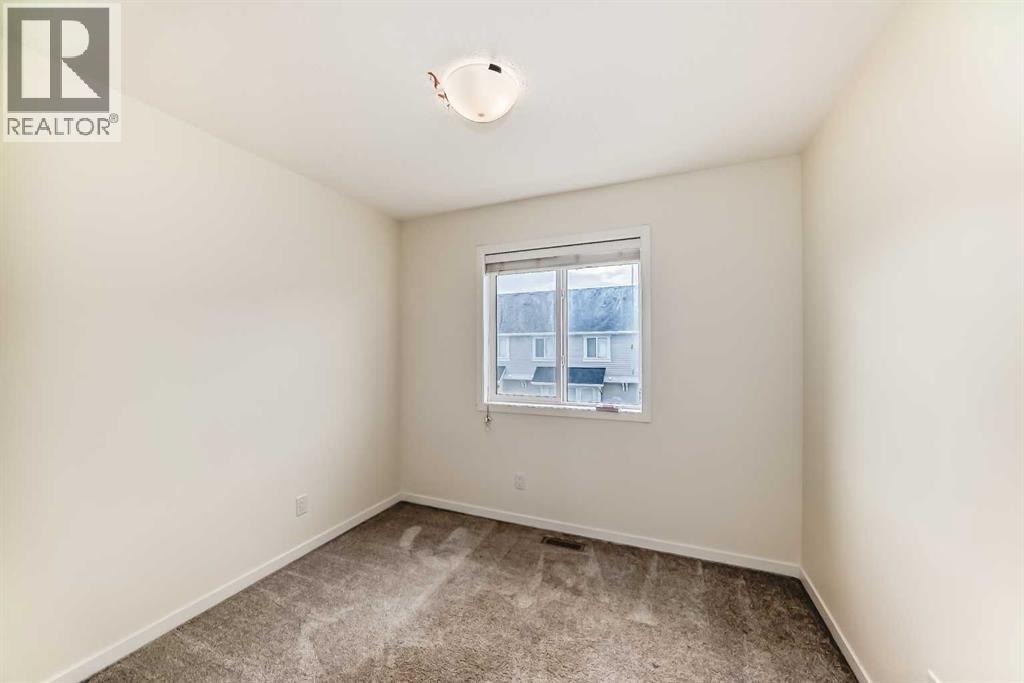 203 South Point Park Sw, Airdrie, Alberta  T4B 5G8 - Photo 27 - A2264535