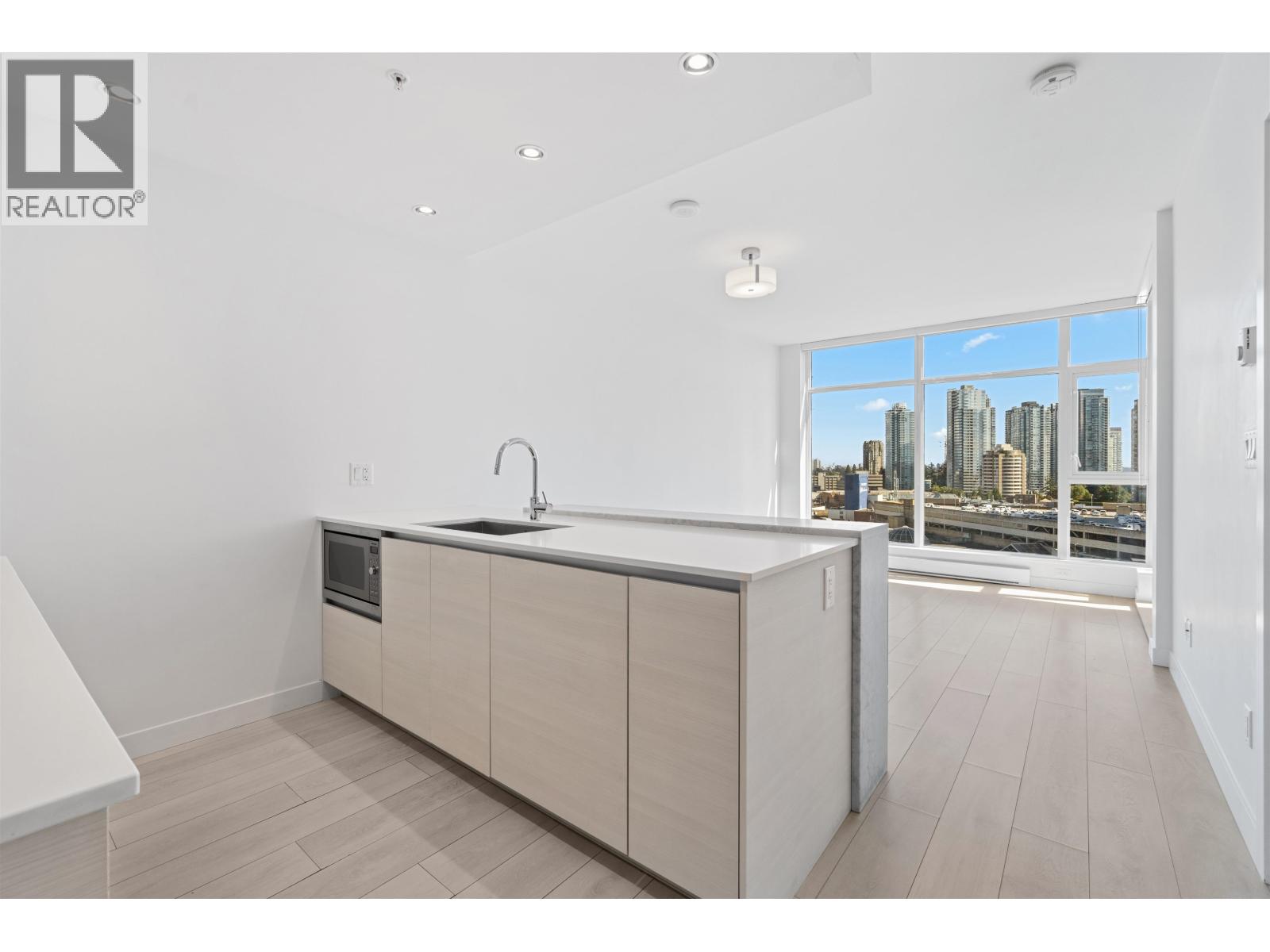 1501 6098 Station Street, Burnaby, British Columbia  V5H 0H4 - Photo 7 - R3054550