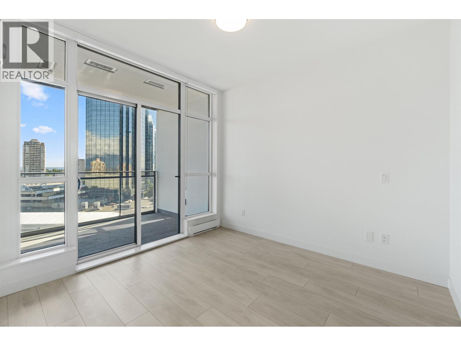 1501 6098 Station Street, Burnaby, British Columbia  V5H 0H4 - Photo 15 - R3054550