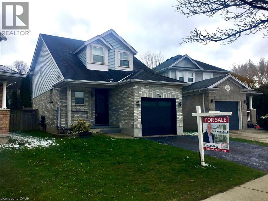 747 FAIRWAY Court, Kitchener, Ontario