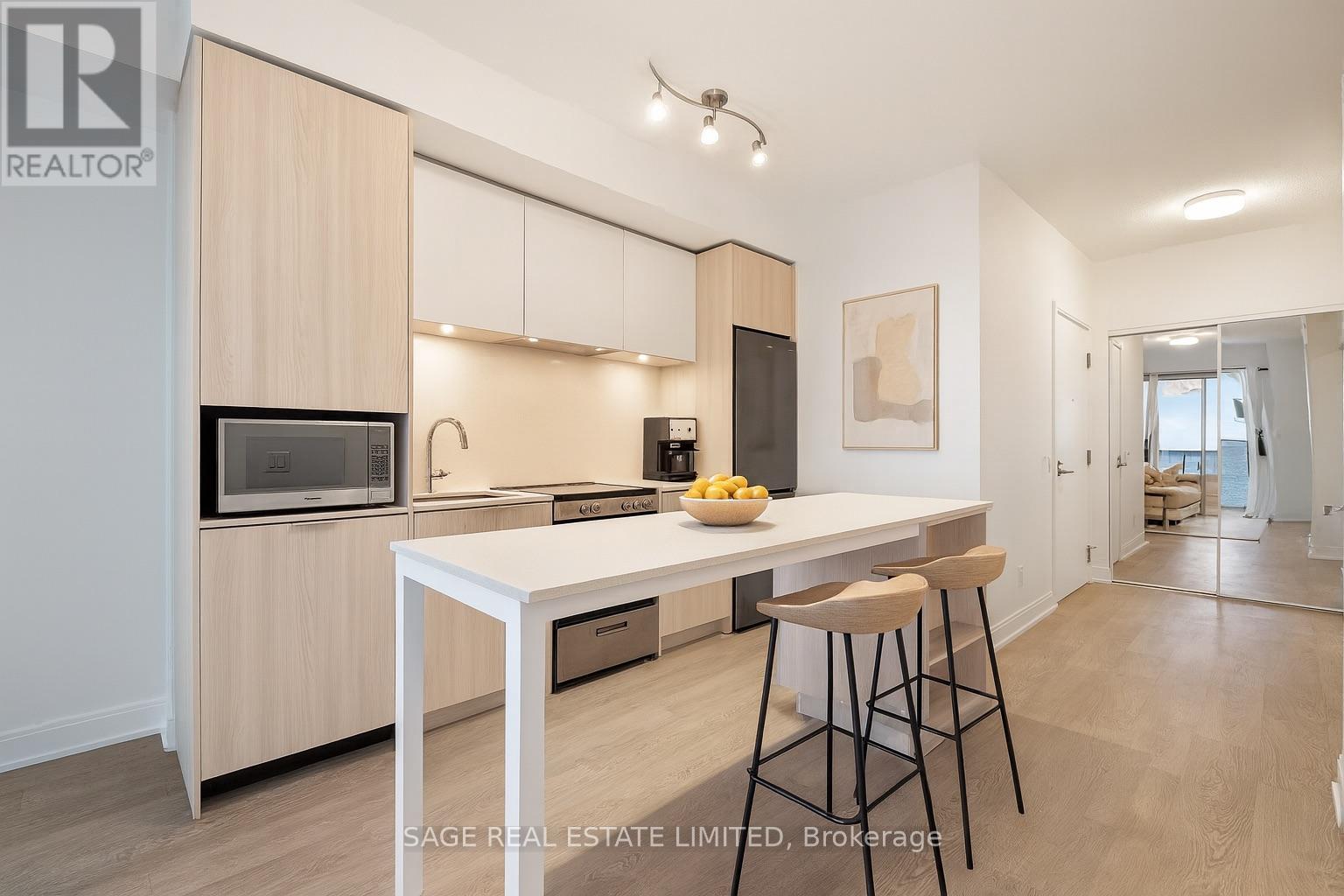 1106 - 70 Annie Craig Drive, Toronto, Ontario  M8V 0G2 - Photo 2 - W12552800