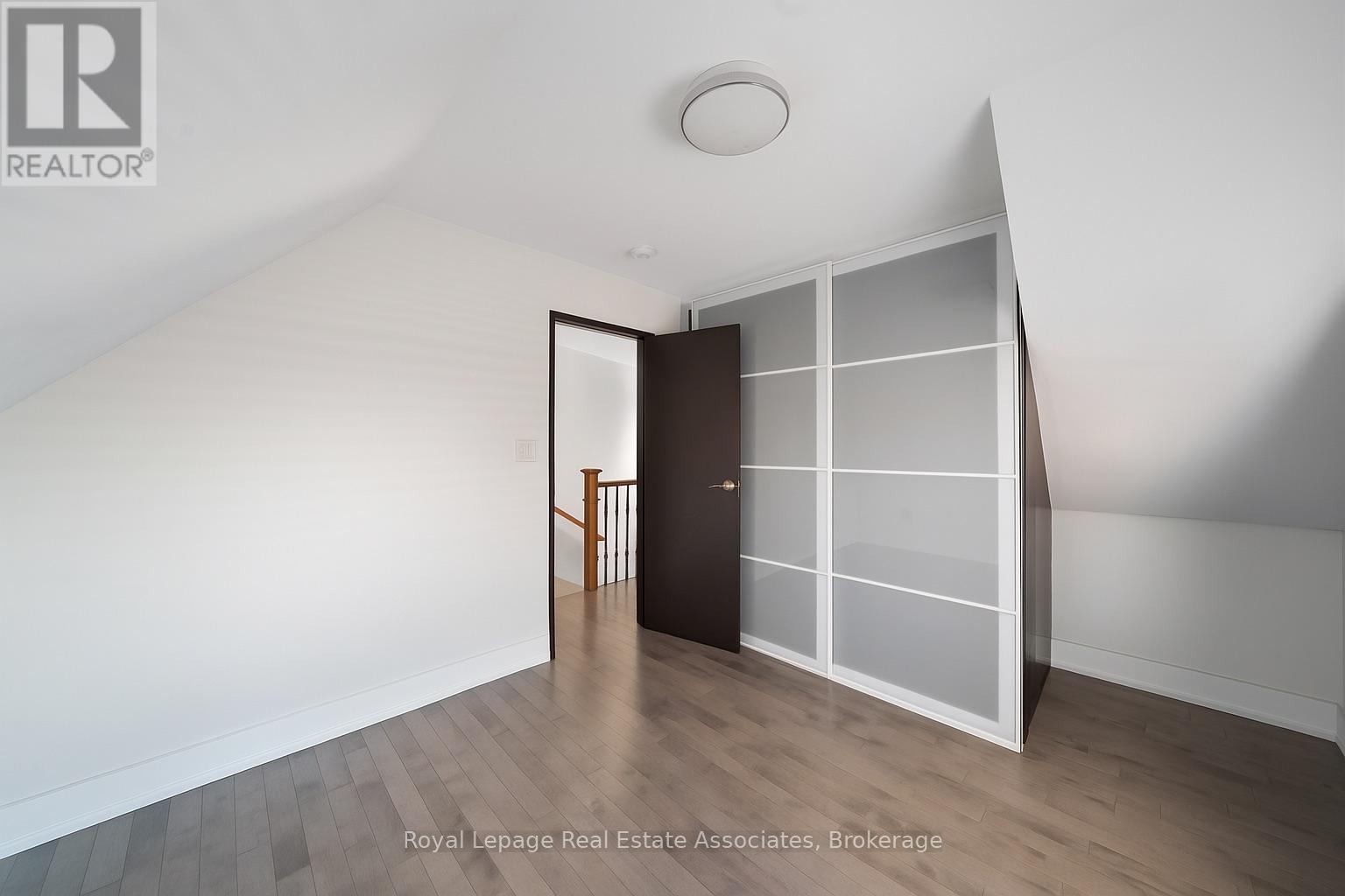 531 Runnymede Road, Toronto, Ontario  M6S 2Z8 - Photo 29 - W12552806