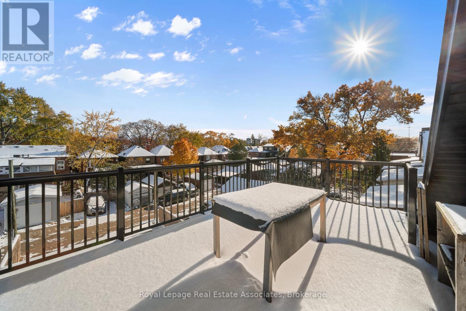 531 Runnymede Road, Toronto, Ontario  M6S 2Z8 - Photo 32 - W12552806