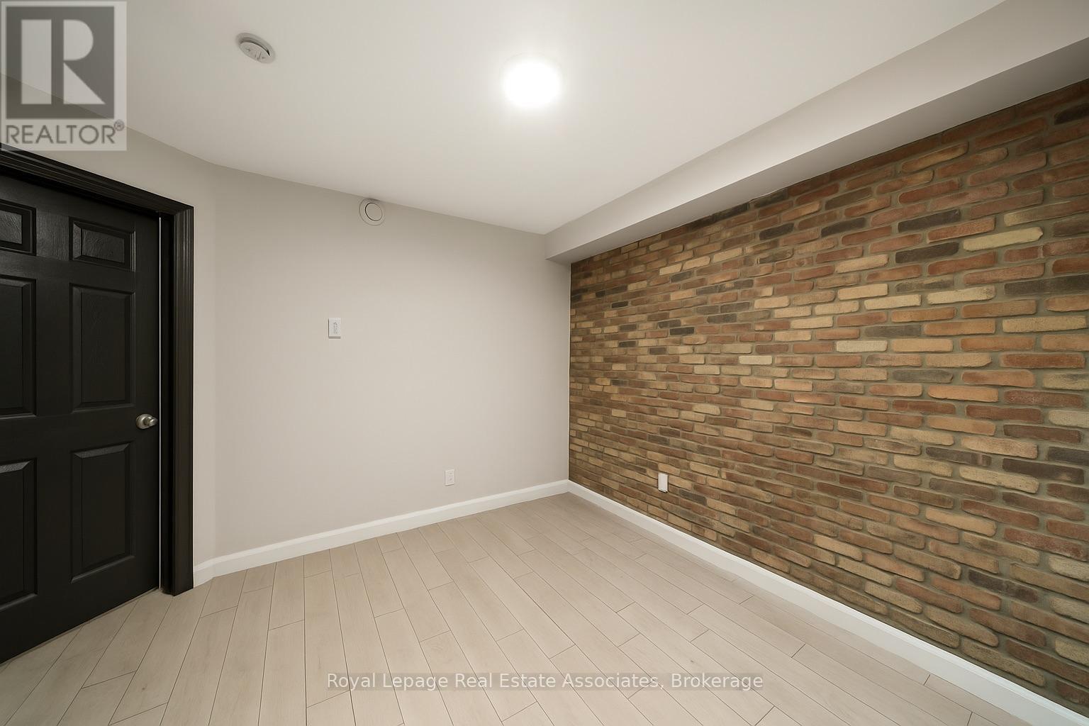 531 Runnymede Road, Toronto, Ontario  M6S 2Z8 - Photo 37 - W12552806