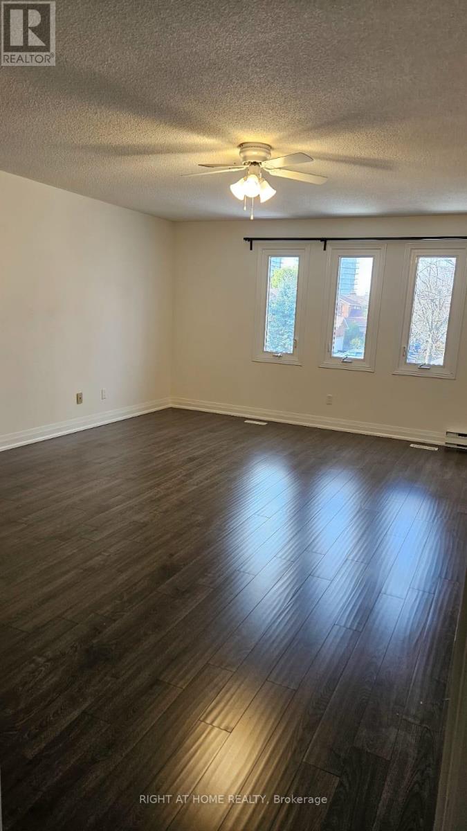 Upper Levels - 2330 Credit Valley Road, Mississauga, Ontario  L5M 4C9 - Photo 8 - W12552824