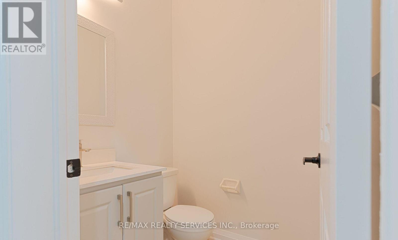 107 Frenchpark Circle, Brampton, Ontario  L6X 0Y5 - Photo 13 - W12552854