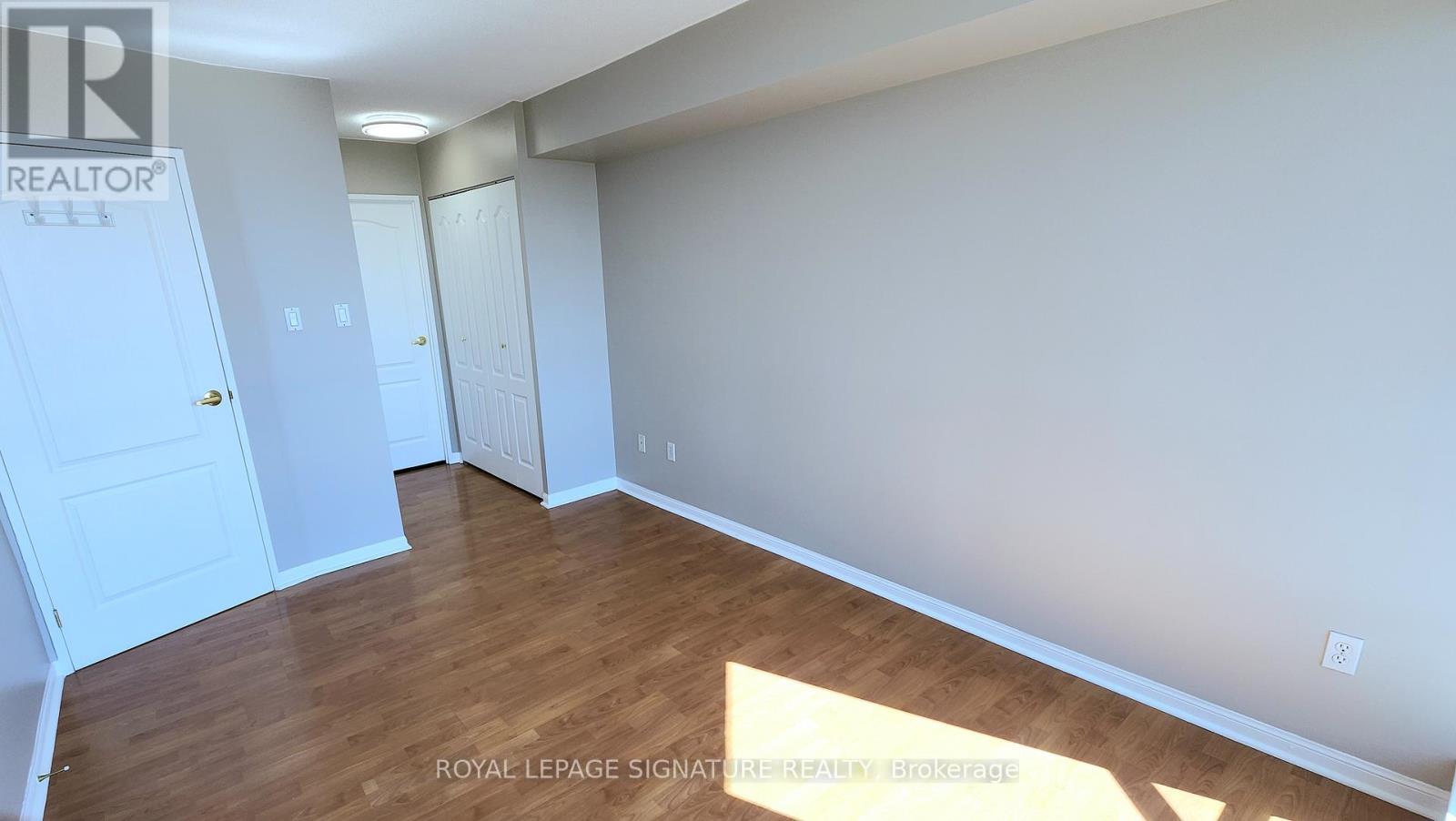 708 - 550 Webb Drive, Mississauga, Ontario  L5B 3Y4 - Photo 12 - W12552900