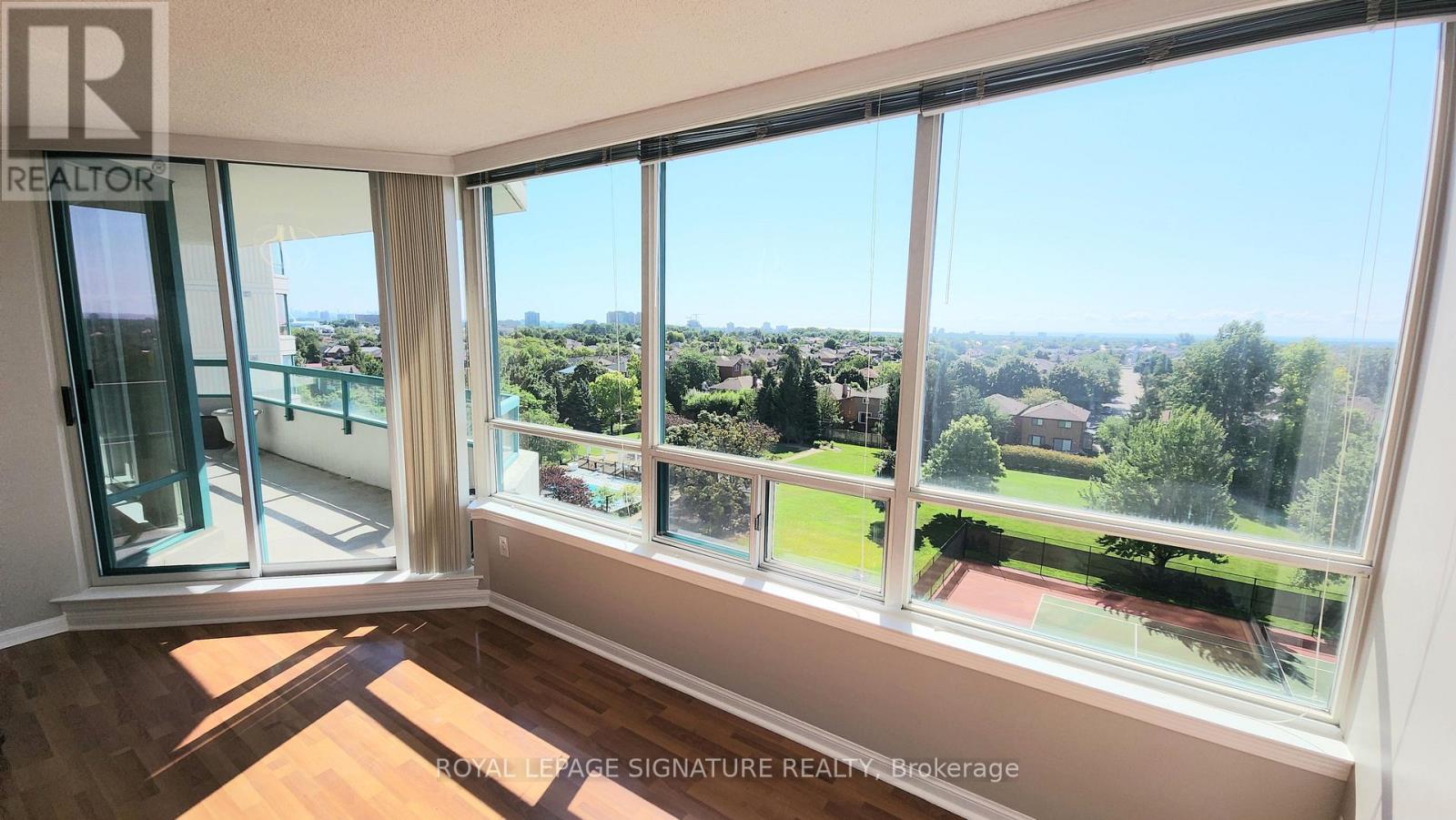 708 - 550 Webb Drive, Mississauga, Ontario  L5B 3Y4 - Photo 7 - W12552900