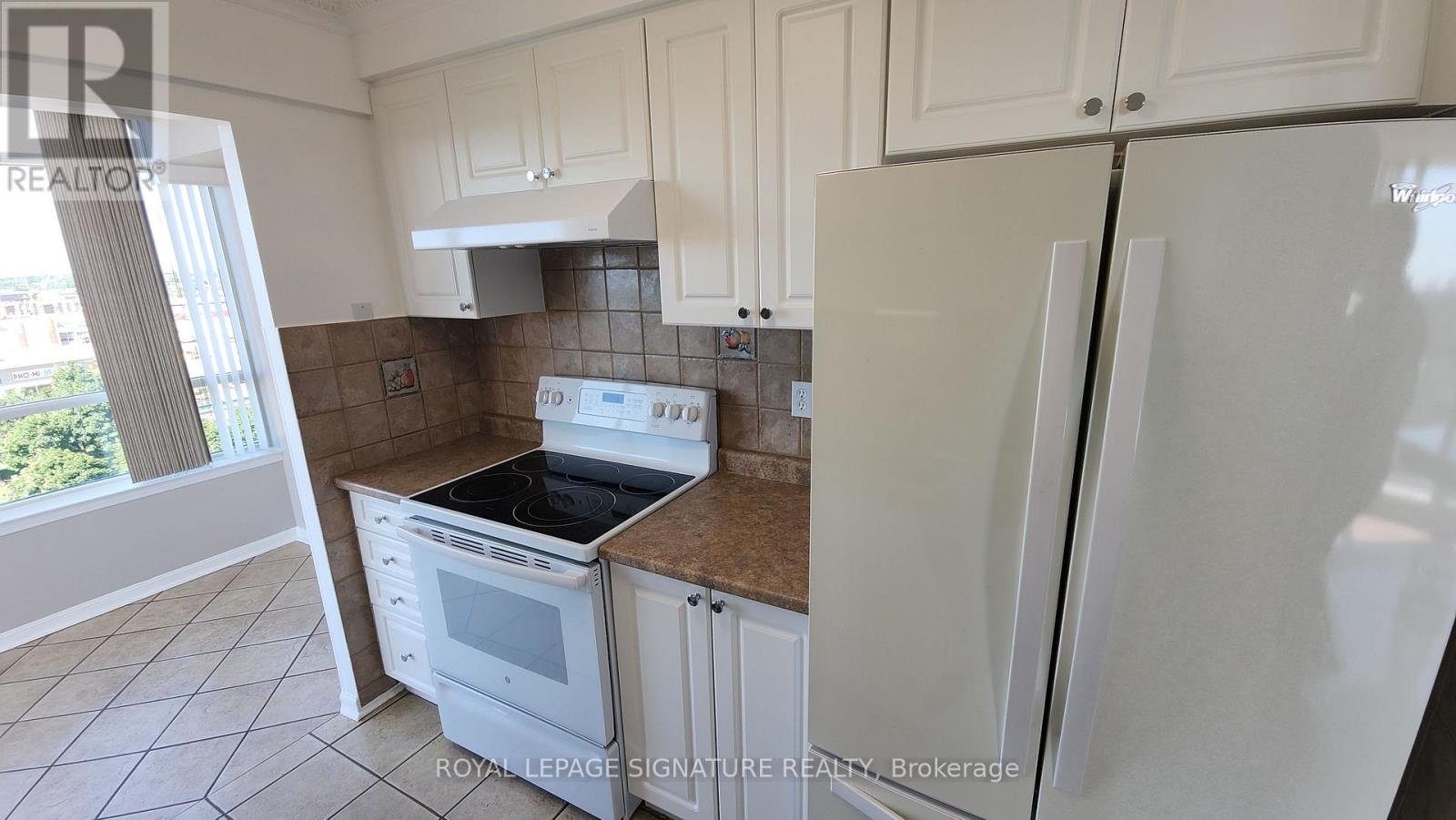 708 - 550 Webb Drive, Mississauga, Ontario  L5B 3Y4 - Photo 9 - W12552900