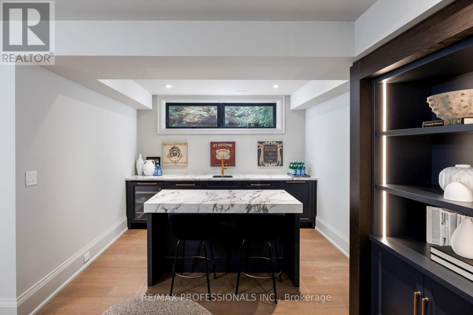 30 Dacre Crescent, Toronto, Ontario  M6S 2W1 - Photo 48 - W12552908