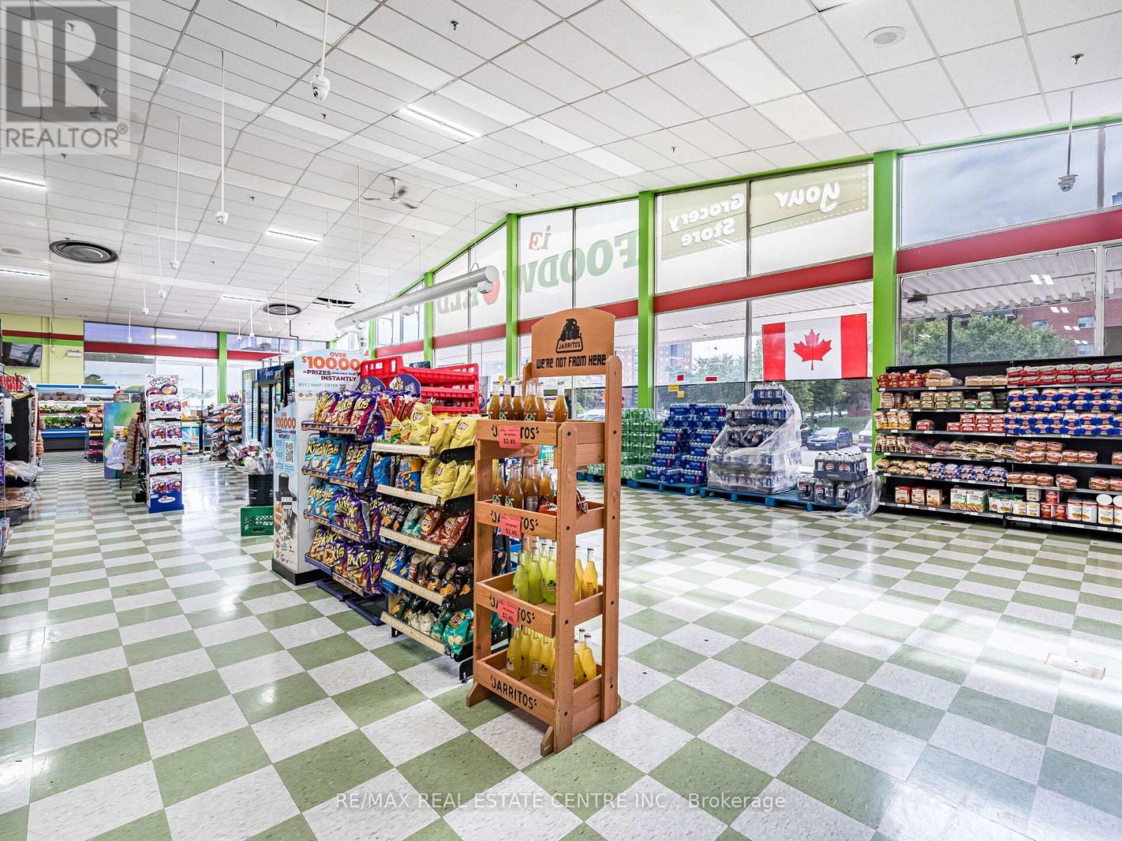 3445 Fieldgate Drive, Mississauga, Ontario L4X 2J4 - Photo 9 - W12552938