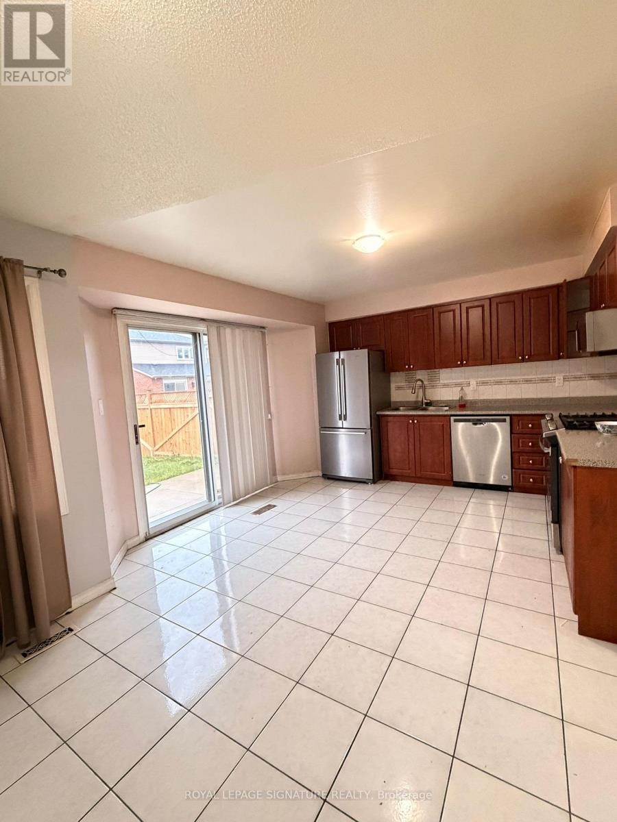 Upper - 64 Woodside Court, Brampton, Ontario  L6Y 3Z1 - Photo 10 - W12552948