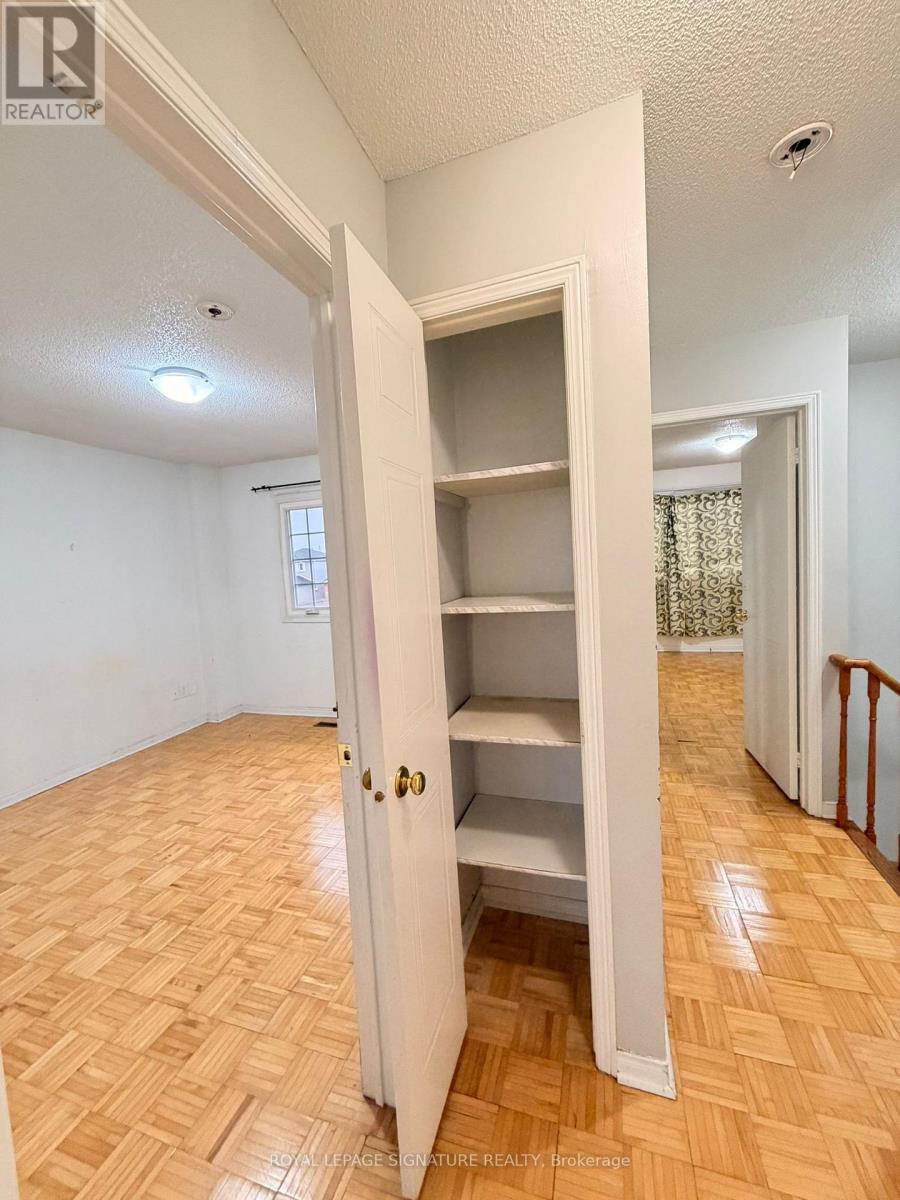 Upper - 64 Woodside Court, Brampton, Ontario  L6Y 3Z1 - Photo 4 - W12552948