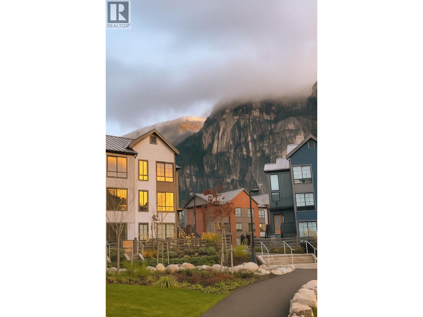 1344 Halyard Place, Squamish, British Columbia  V8B 2A1 - Photo 8 - R3067991