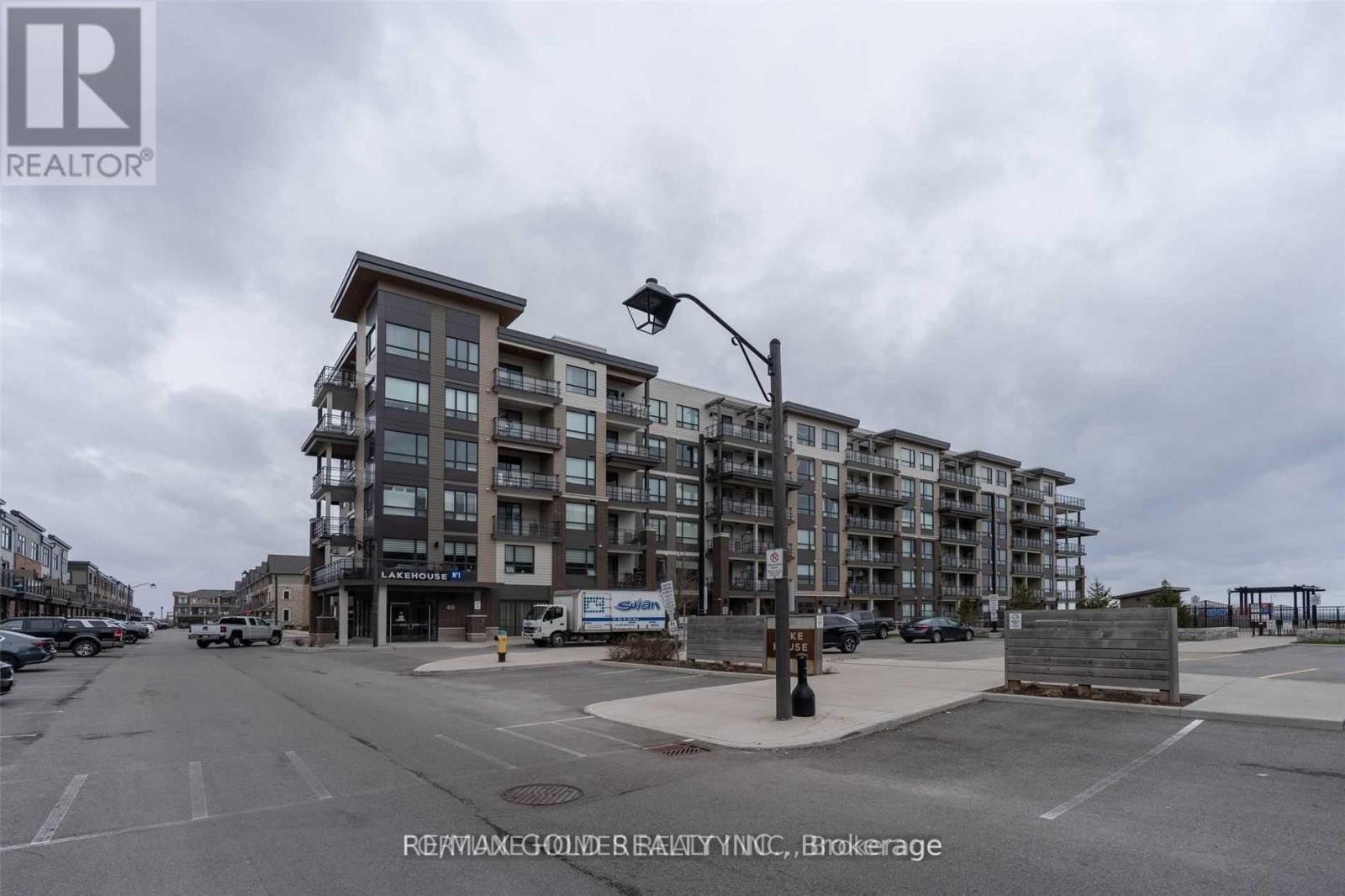 210 - 40 ESPLANADE LANE, Grimsby, Ontario