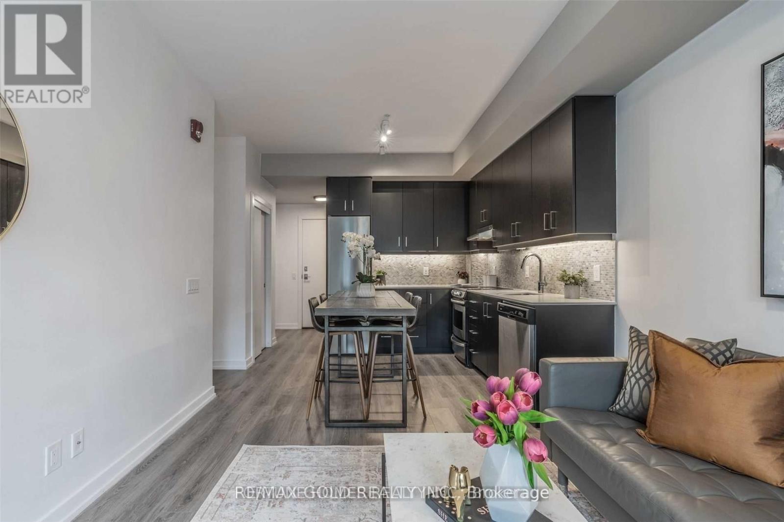 210 - 40 Esplanade Lane, Grimsby, Ontario  L3M 0G9 - Photo 11 - X12552790