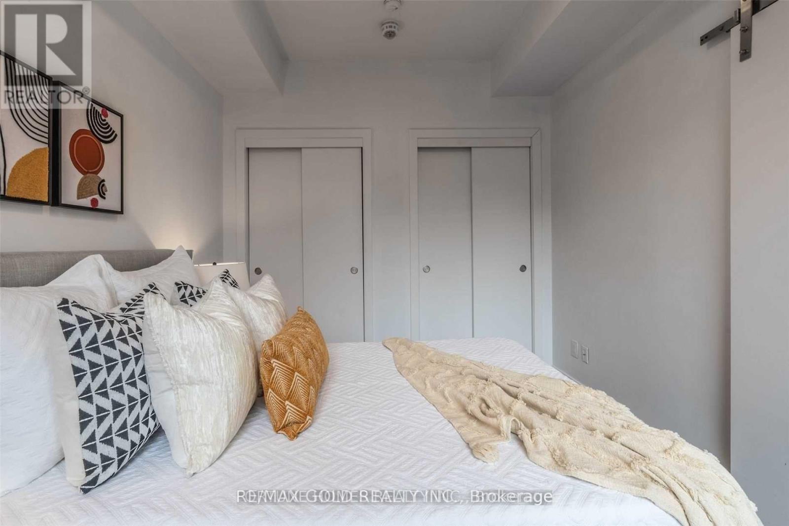 210 - 40 Esplanade Lane, Grimsby, Ontario  L3M 0G9 - Photo 14 - X12552790